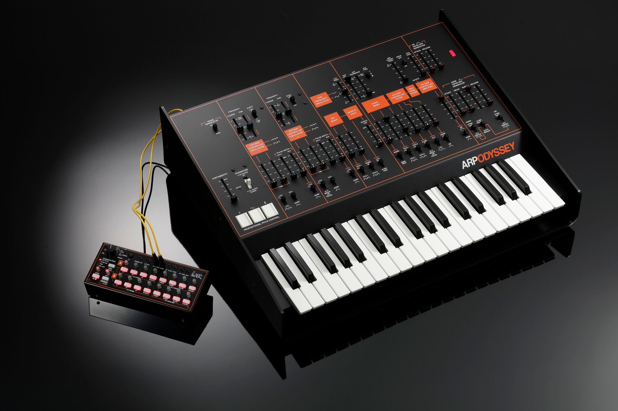 Synthesizer. Синтезатор Korg ARP Odyssey. Korg ARP 2600 FS. Odyssey Synthesizer. ARP Odyssey FS.