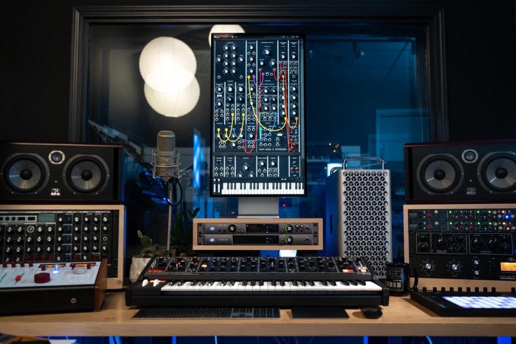 Moog Model 15 Synthesizer Is Now An Universal App For IOS & MacOS