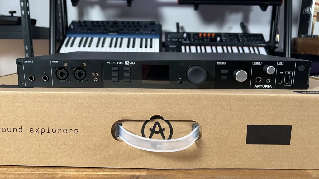 AudioFuse 16Rig Unboxing