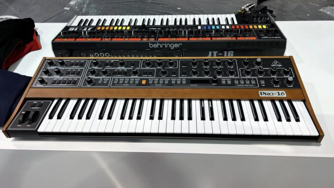 Behringer Pro-16