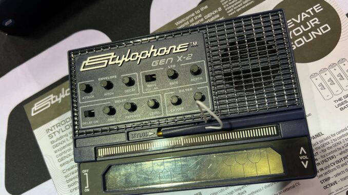 Stylophone GEN X-2